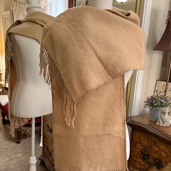 Tesoros del Peru Accessories - Tesoro del Peru Alpaca Wool Fringe Poncho Shawl-One Size-66" Long
